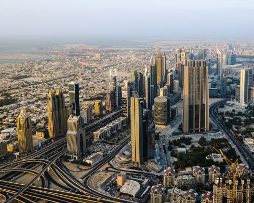 The Power of Off-Market Deals: Why UHNW Investors Prefer Private Access